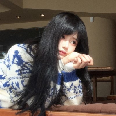 美女荒野逃亡